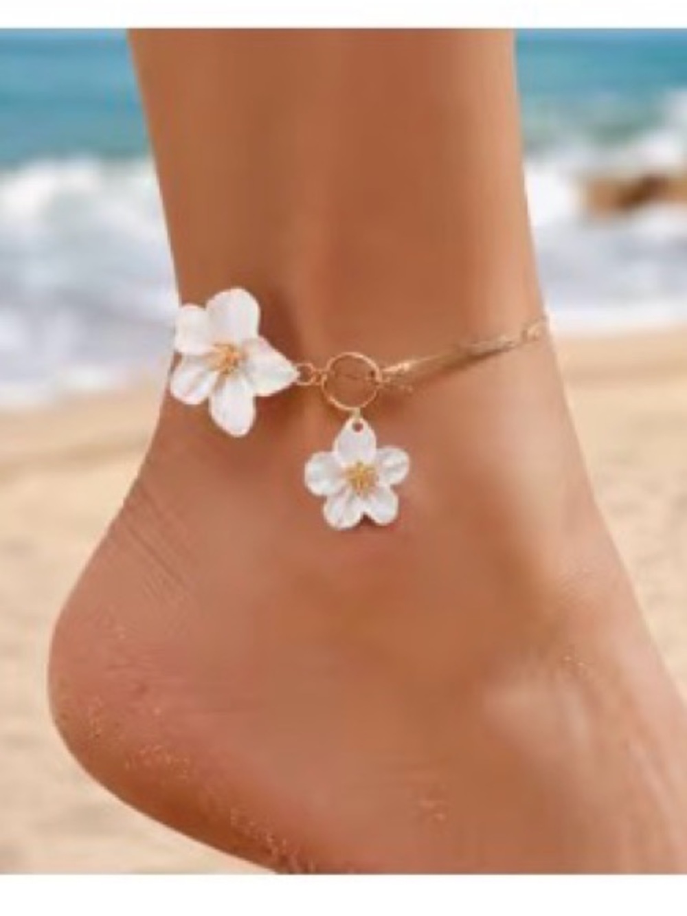 Gold Tone Anklet with White Flower Charms